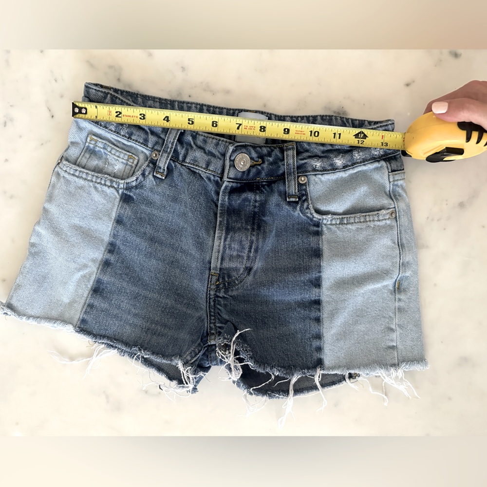 BDG denim cutoff shorts size 25